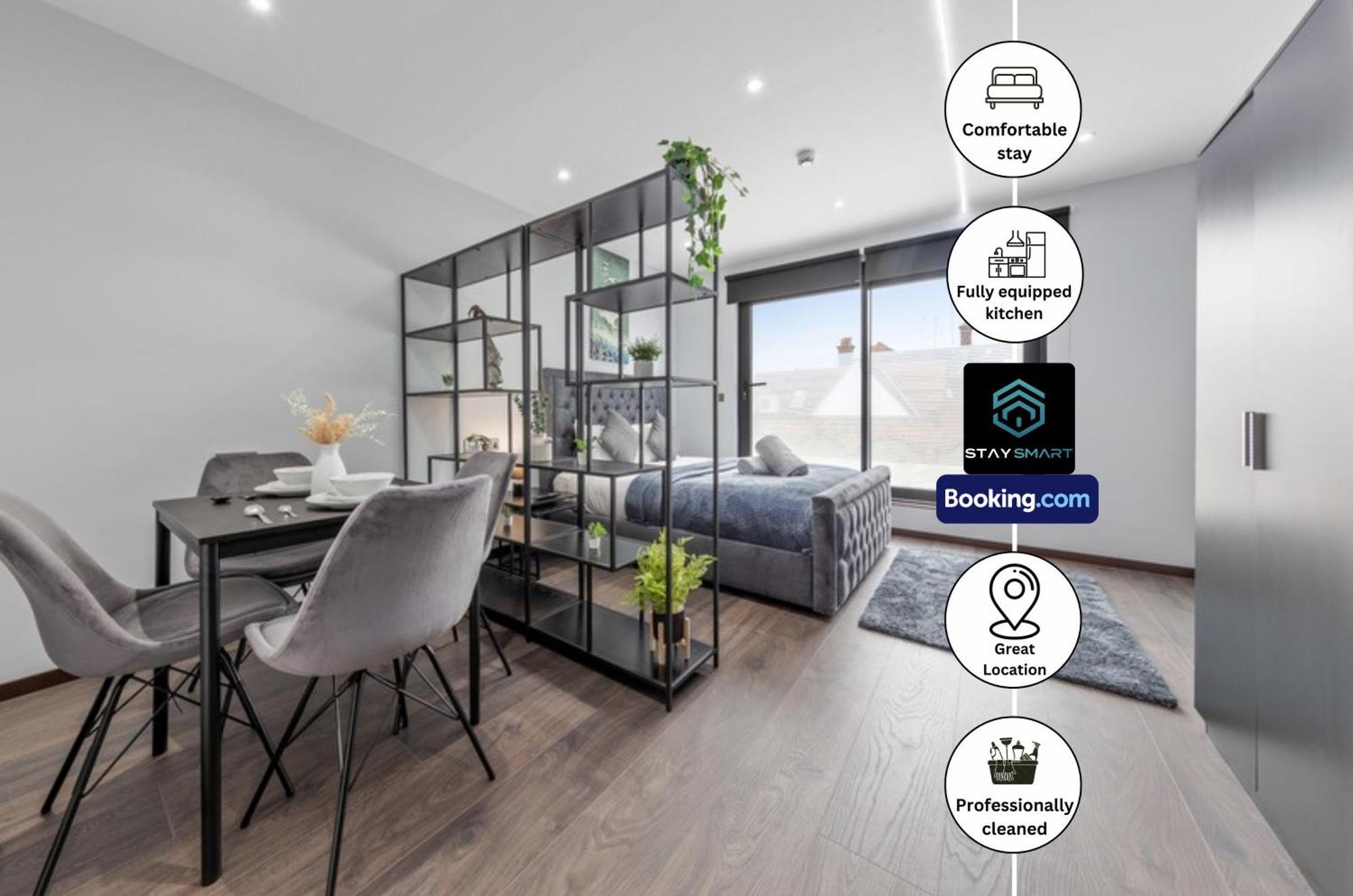 Stylish Studio Apt By Stay Smart Short Lets & Serviced Accommodation Woodstock With Free Wifi ロンドン エクステリア 写真