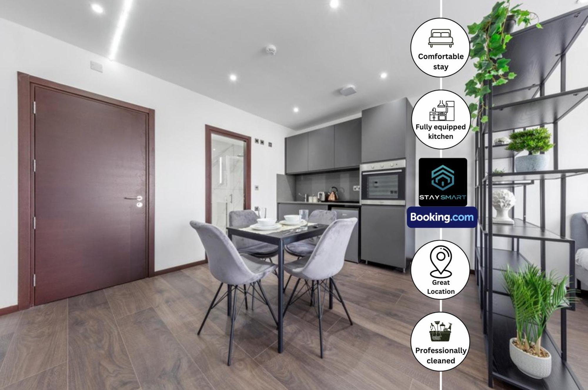 Stylish Studio Apt By Stay Smart Short Lets & Serviced Accommodation Woodstock With Free Wifi ロンドン エクステリア 写真