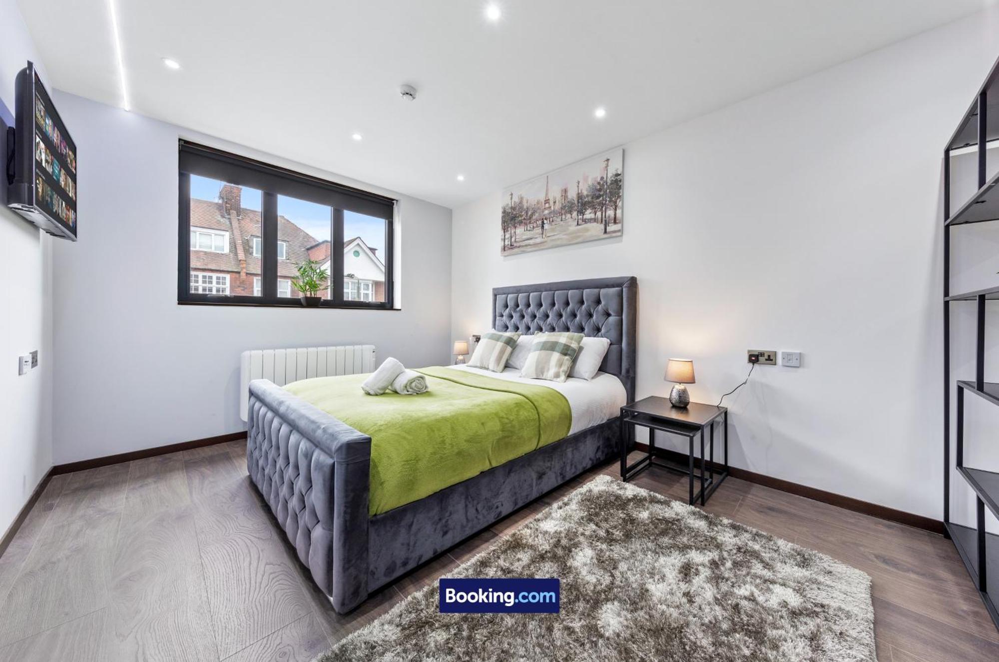 Stylish Studio Apt By Stay Smart Short Lets & Serviced Accommodation Woodstock With Free Wifi ロンドン エクステリア 写真